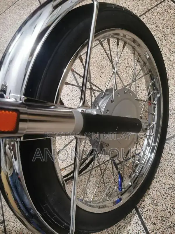 Honda 125 Motorcycle - First Owner, Single Use Condition