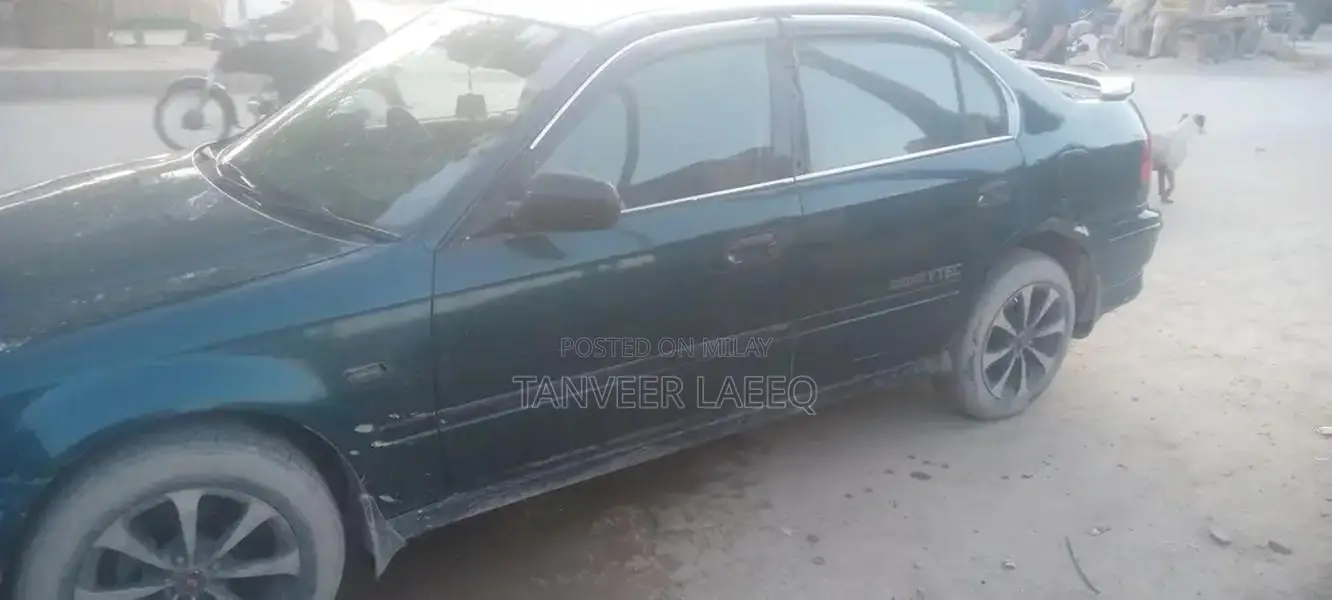 Honda Civic Sedan - Excellent Condition, Power Features