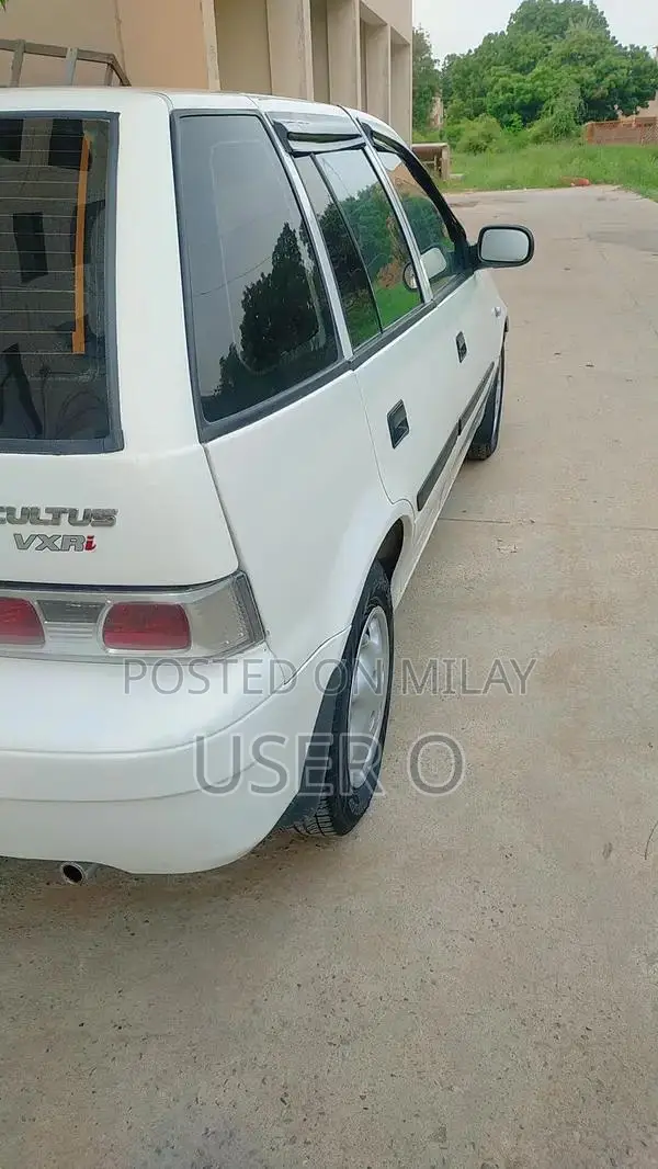 2013 Cultus VXR Compact Family Sedan - Low Mileage