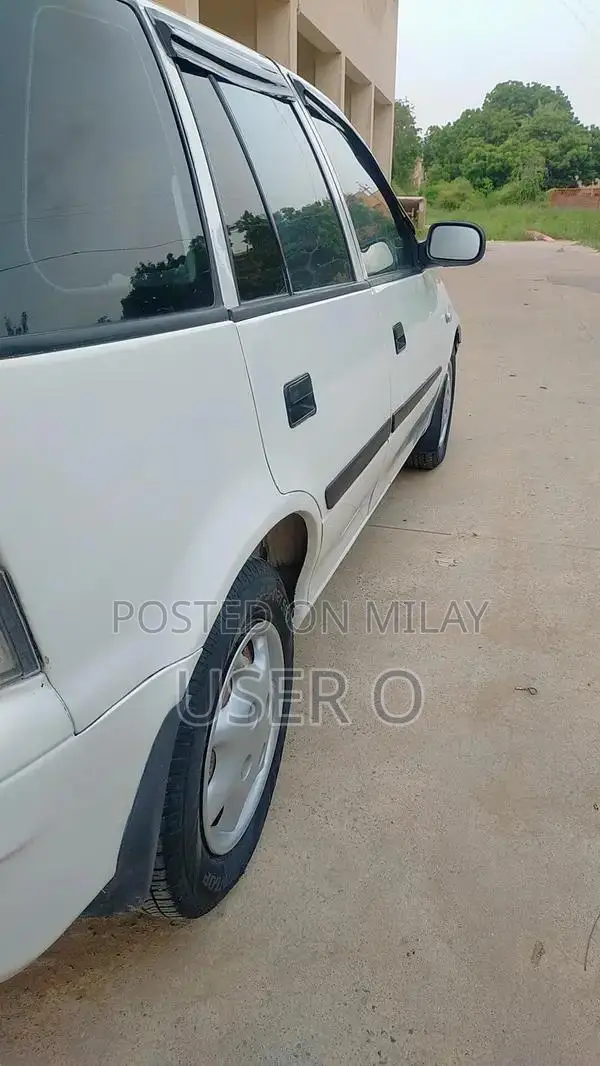 2013 Cultus VXR Compact Family Sedan - Low Mileage