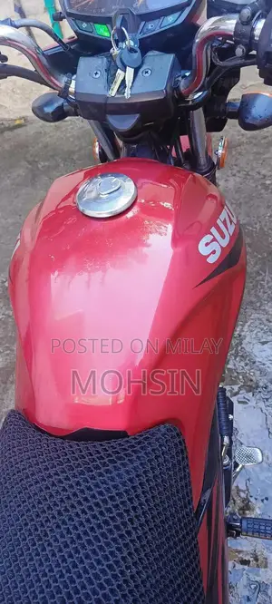 Suzuki GR 150 Motorcycle - Excellent Near-New Condition