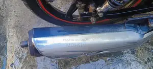 Suzuki GR 150 Motorcycle - Excellent Near-New Condition