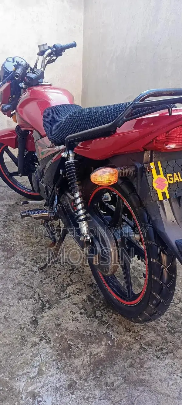 Suzuki GR 150 Motorcycle - Excellent Near-New Condition