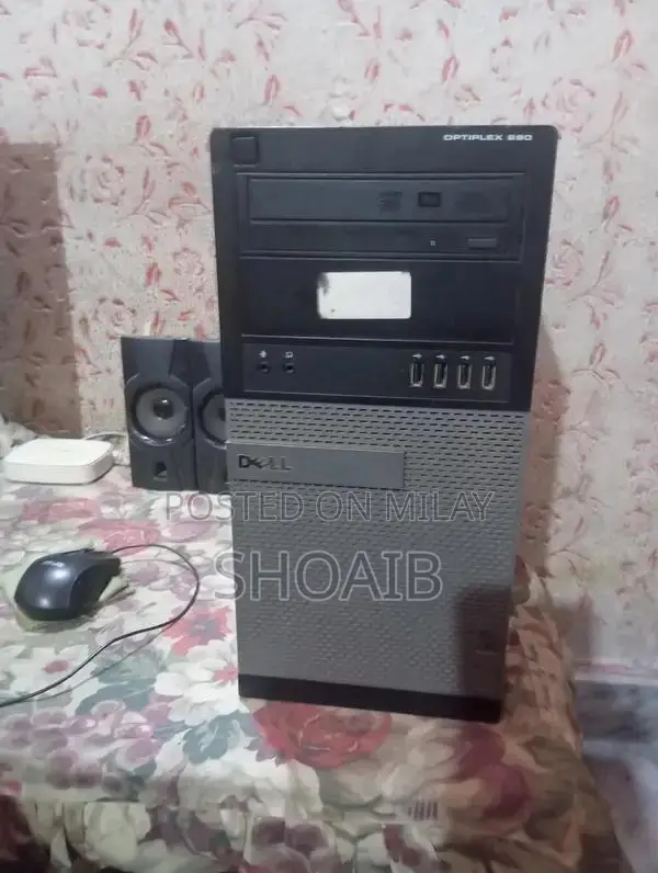 Dell OptiPlex 990 Desktop Computer Tower