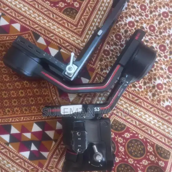 DJI RS3 Professional Camera Stabilizer Gimbal