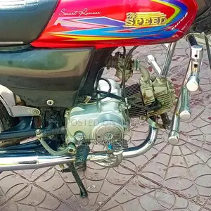Well-Maintained Bike with Original Parts and Accessories