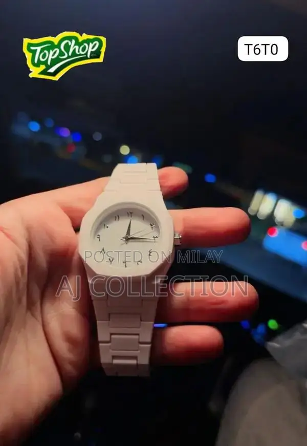 Stylish Aura Watch with Elegant Fiber Chain Strap - Modern Timepiece D