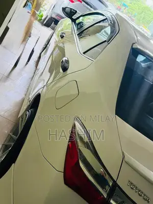 Toyota Altis Grande 1.8 Sedan Luxury Edition