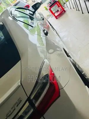 Toyota Altis Grande 1.8 Sedan Luxury Edition