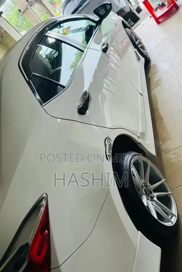 Toyota Altis Grande 1.8 Sedan Luxury Edition