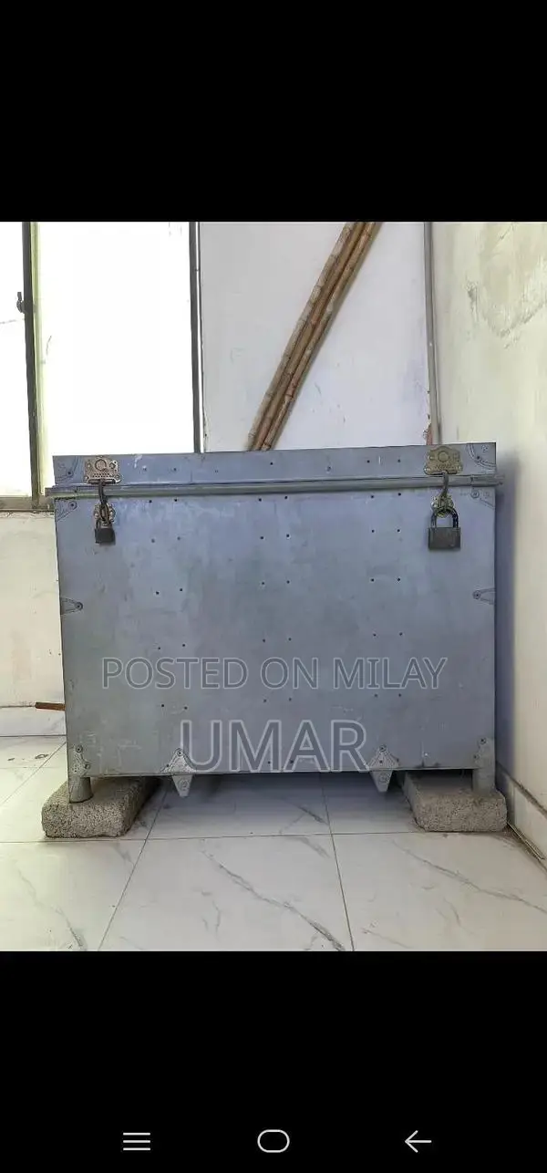 Sturdy Wooden Storage Trunk / Sandook with Spacious Interior