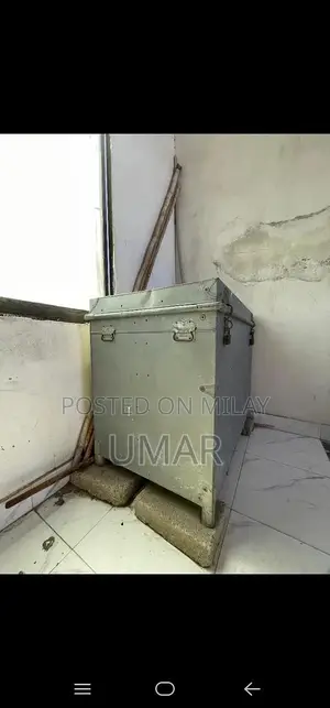 Sturdy Wooden Storage Trunk / Sandook with Spacious Interior