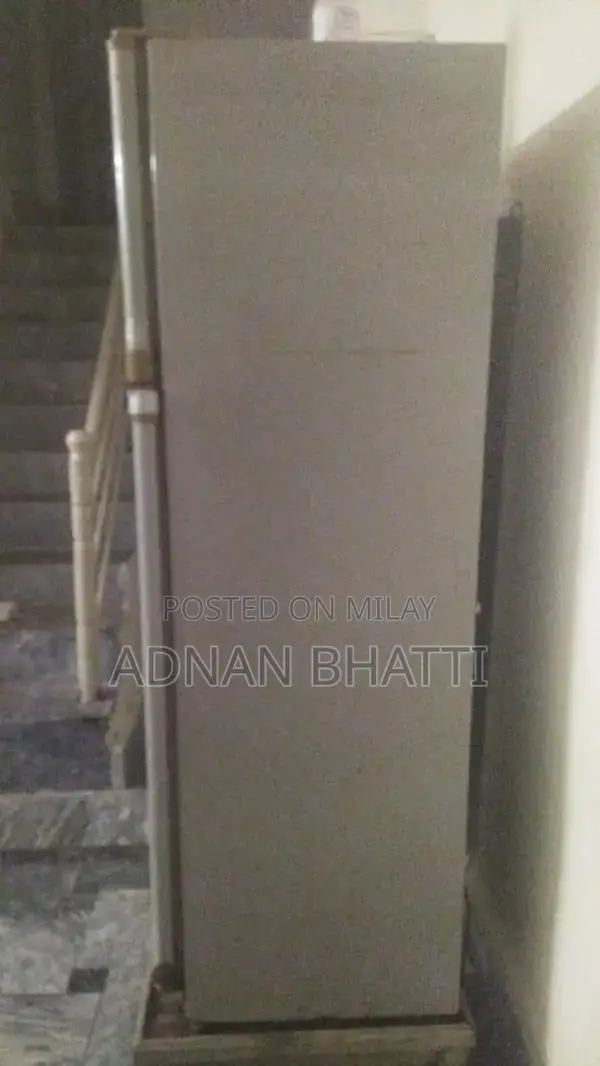 Large Cooling Humidifier with Advanced Features