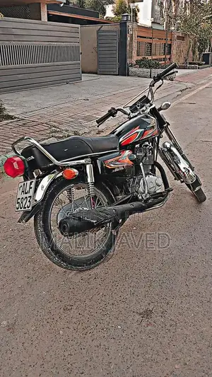 Photo - Honda 125cc Motorcycle - 2022 Biometric Model