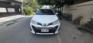 Toyota Yaris Ative - Low Mileage Family Sedan