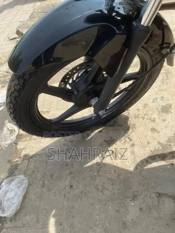 Honda CB 125F Motorcycle - Low Mileage Unregistered Bike