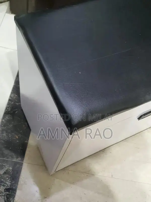 Versatile Console Table for Home and Office Spaces