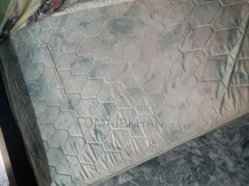 Premium Comfortable Bed Mattress - Sale Offer