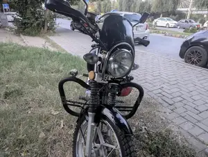 Photo - GS 150 SE Motorcycle - Premium Accessories, Mint Condition