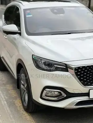 MG HS Turbo Trophy Crossover SUV