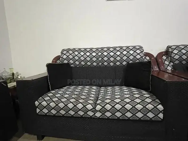 Spacious Seven-Seater Living Room Sofa Set