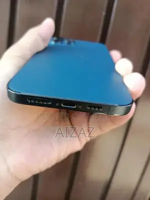 High-Performance Smartphone with Dual SIM and Complete Accessories