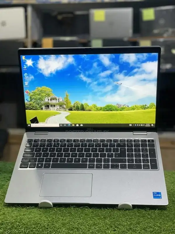 Dell Latitude 5520 Business Laptop Core i5 11th Gen