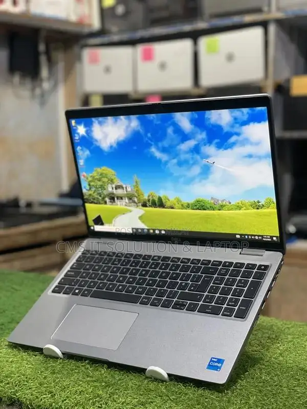 Dell Latitude 5520 Business Laptop Core i5 11th Gen