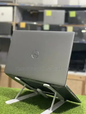 Dell Latitude 5520 Business Laptop Core i5 11th Gen