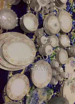 62 piece Dinner set