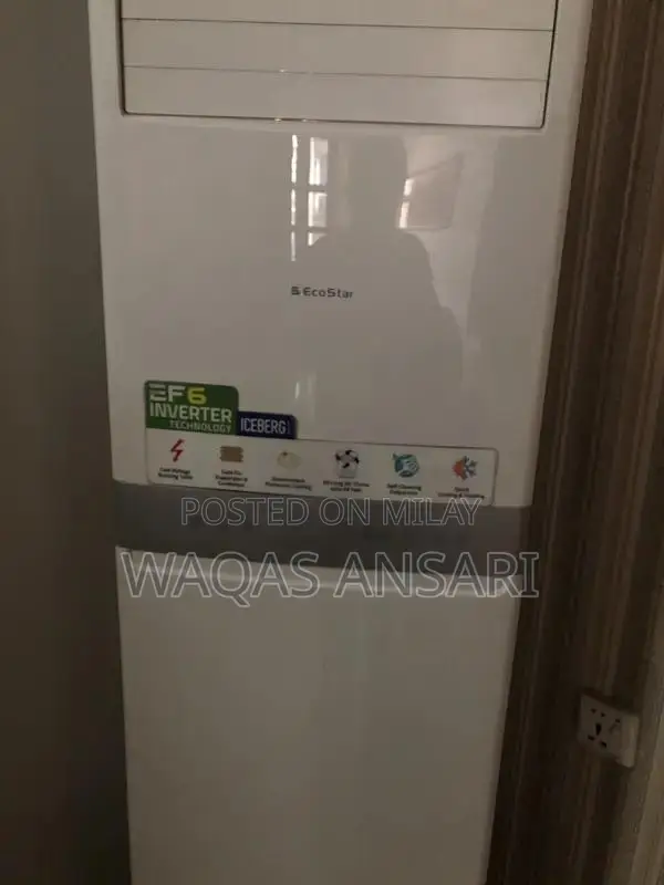 Lightly Used Air Conditioner with Multiple Features