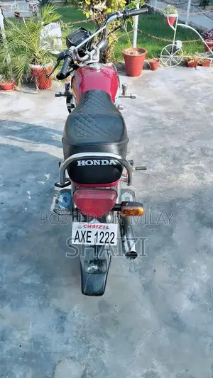 High-Performance Bike in Pristine Condition