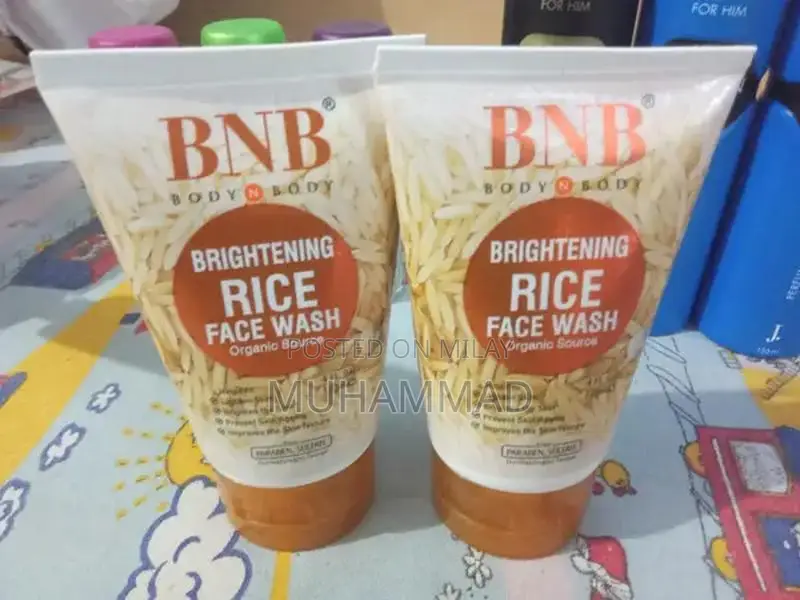 Brightening Rice Face Wash for Radiant, Soft Skin