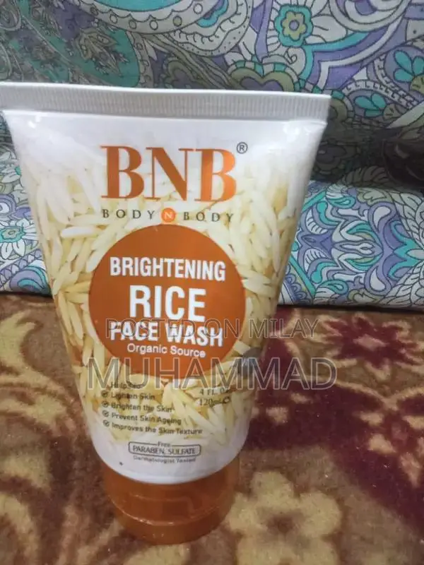 Brightening Rice Face Wash for Radiant, Soft Skin