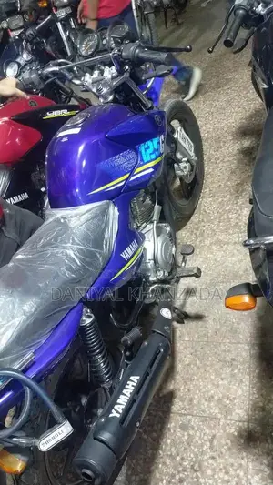 Photo - YBR G 125cc Motorcycle - Clean and Well-Maintained