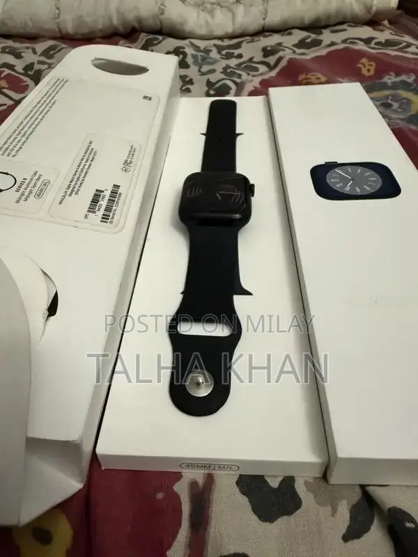 Apple Watch Series 8 45mm Aluminum Mid Case Sport Band