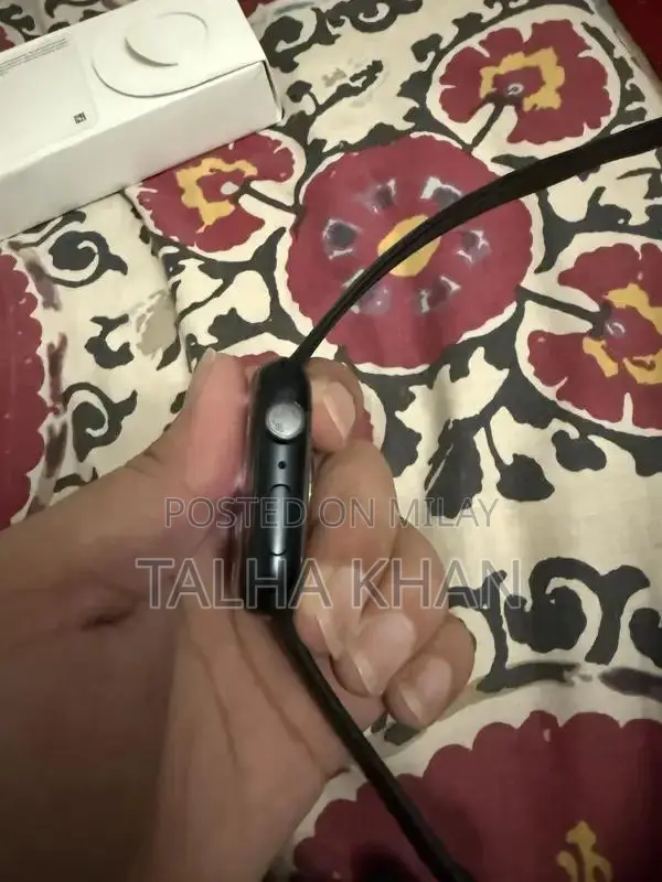 Apple Watch Series 8 45mm Aluminum Mid Case Sport Band