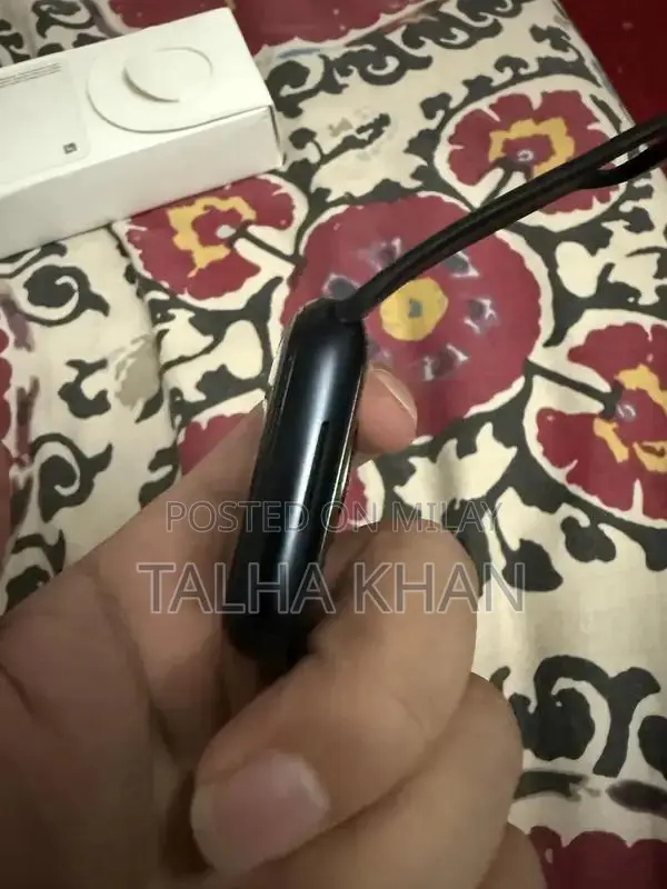 Apple Watch Series 8 45mm Aluminum Mid Case Sport Band