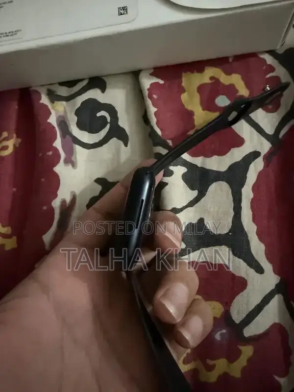 Apple Watch Series 8 45mm Aluminum Mid Case Sport Band