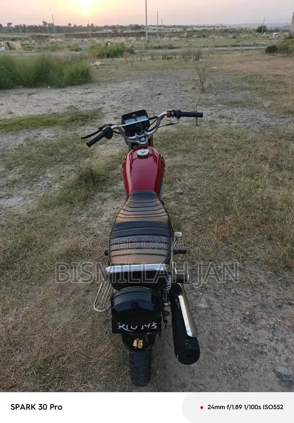 125cc Motorcycle or Scooter Compact Urban Commuter