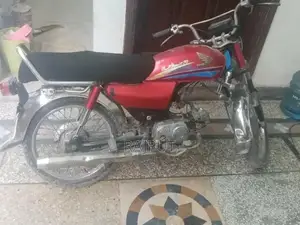 Photo - Honda 70cc Motorcycle 2006 Model - Well-Maintained