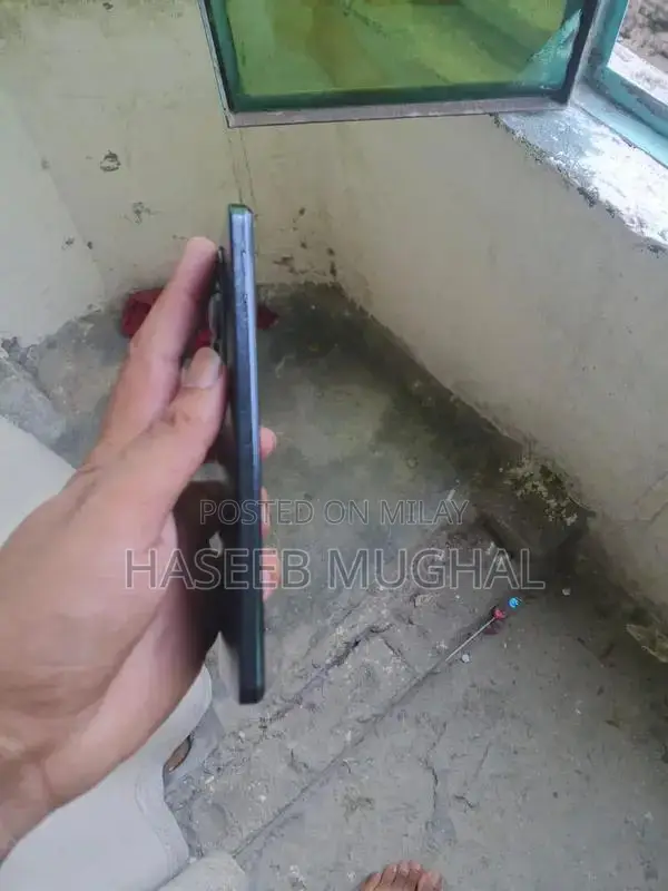 Infinix Hot 40 Pro Smartphone - Latest Model