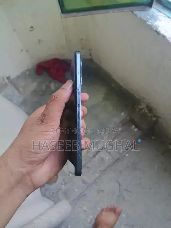 Infinix Hot 40 Pro Smartphone - Latest Model
