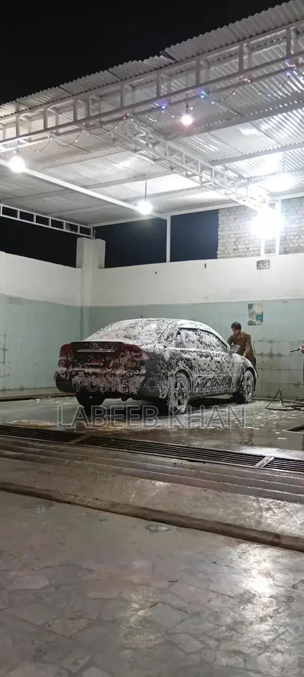 Honda Civic ES Sedan - Well-Maintained Sporty Sedan