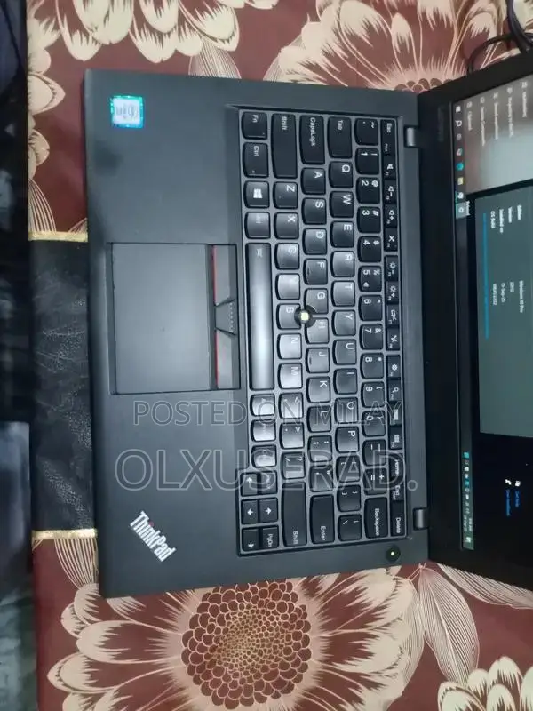 Lenovo ThinkPad X260 Ultraportable Business Laptop