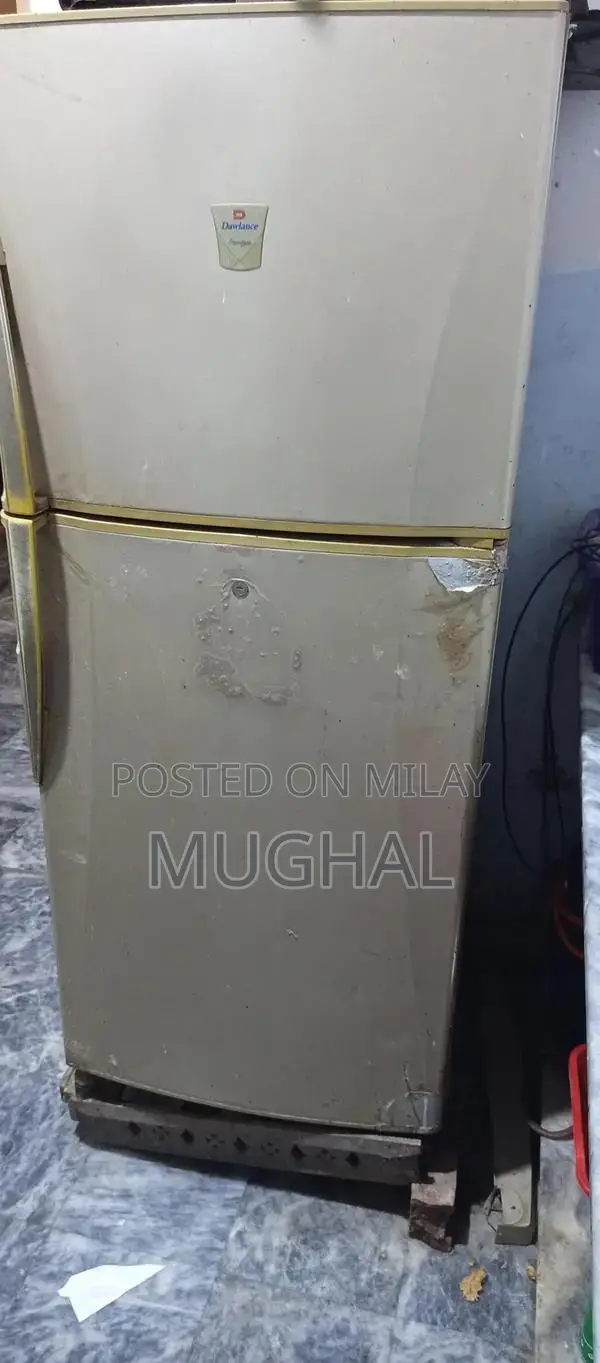 Dawlance Large Capacity Refrigerator with Spacious Freezer