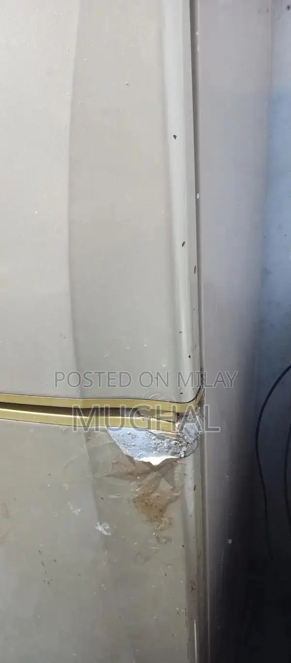 Dawlance Large Capacity Refrigerator with Spacious Freezer