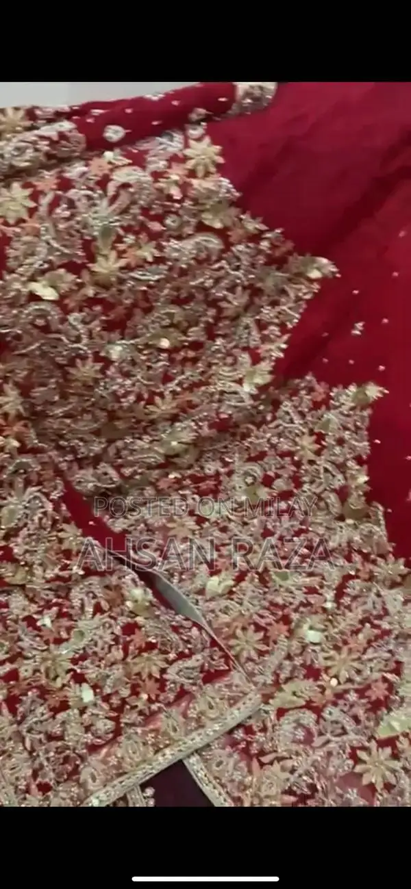 Elegant White Wedding Dress - Medium to Large Size Bridal Gown