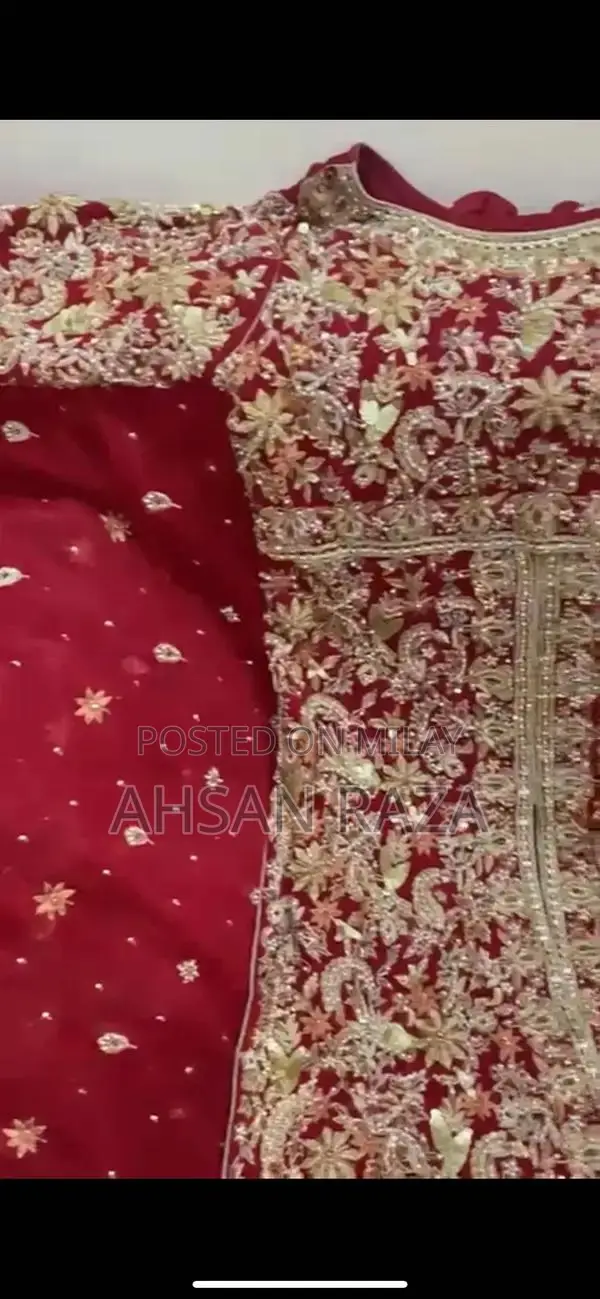 Elegant White Wedding Dress - Medium to Large Size Bridal Gown