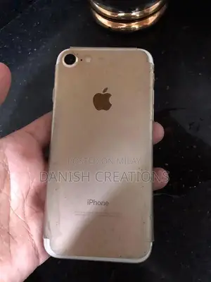 Apple iPhone 7 64GB Smartphone - Excellent Condition